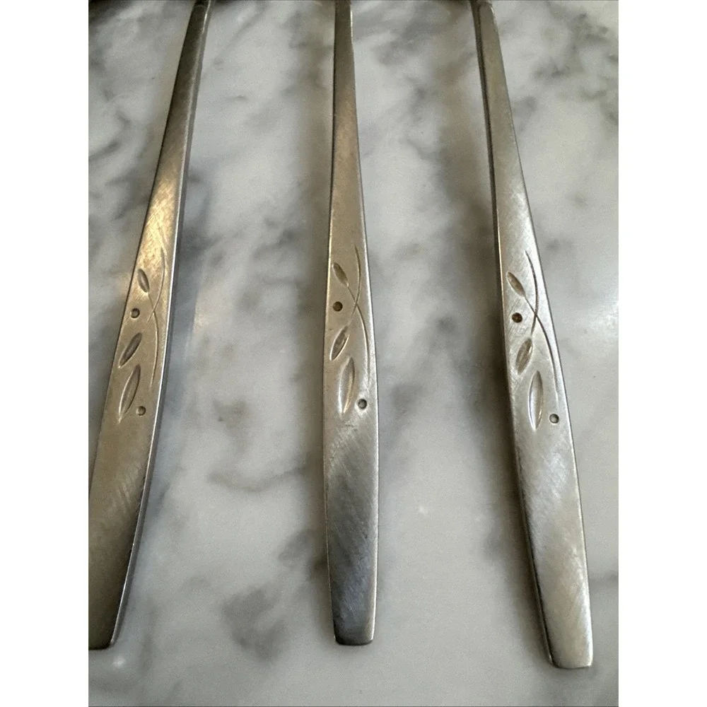 Oneida Will O' Wisp Iced Teaspoon Set 4 Stainless Flatware Rare Discontinued